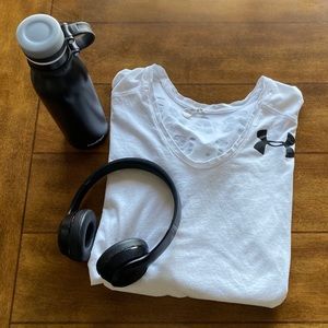 Oversized Under Armour Long Sleeve